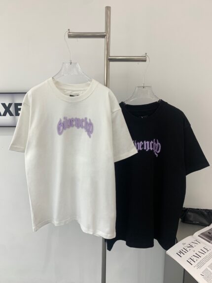 Givenchy's new letter reflective lightning print short-sleeved T-shirt