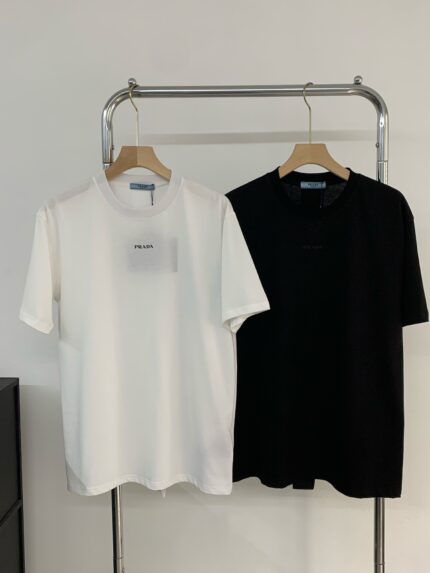 Prada 2024 Summer Triangle Logo Casual Round Neck Short Sleeve T-Shirt Advertising Copy
