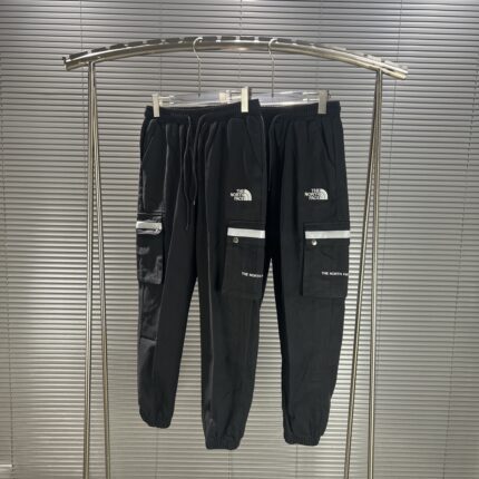 The North Face 24ss three-dimensional cut embroidered logo multi-pocket basic cargo pants