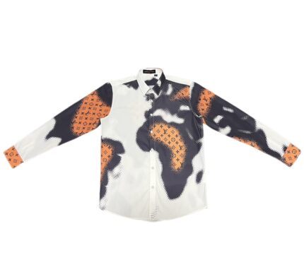 Louis Vuitton long-sleeved shirt with allover campfire presbyopia lettering